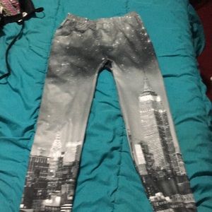 Leggings with Chicago on them